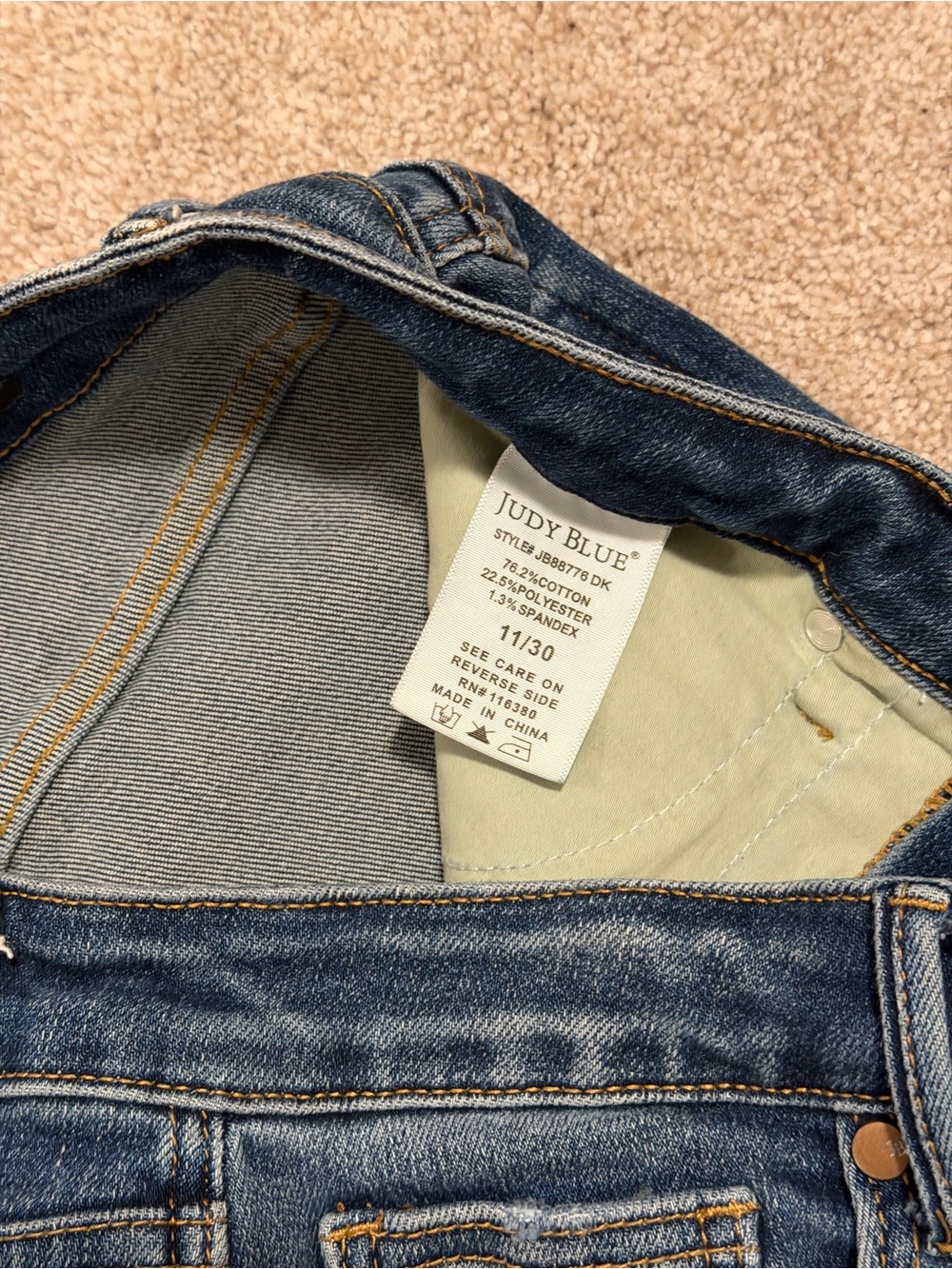 Judy Blue Slim Fit Jeans - Picture 4 of 4